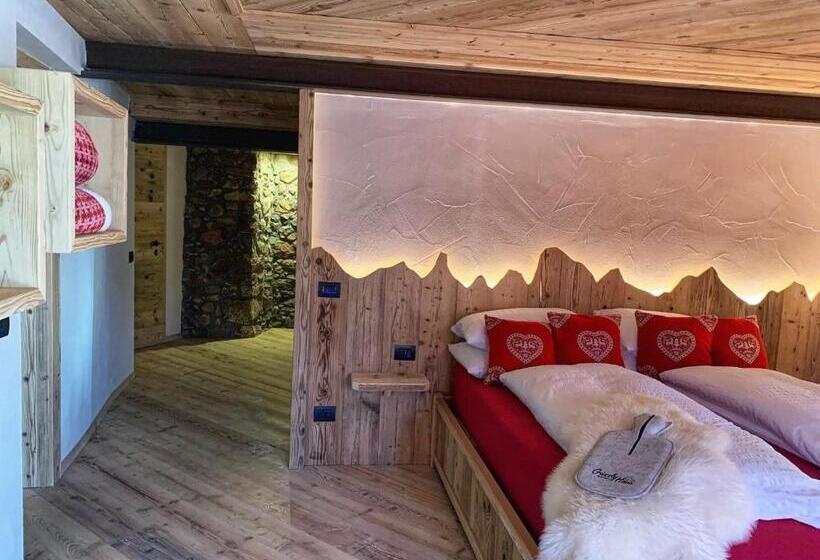 مبيت وإفطار Grizzly Haus & Frosch Restaurant   Teritoria