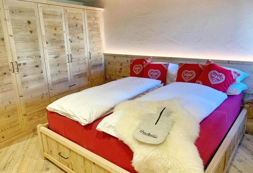 مبيت وإفطار Grizzly Haus & Frosch Restaurant   Teritoria