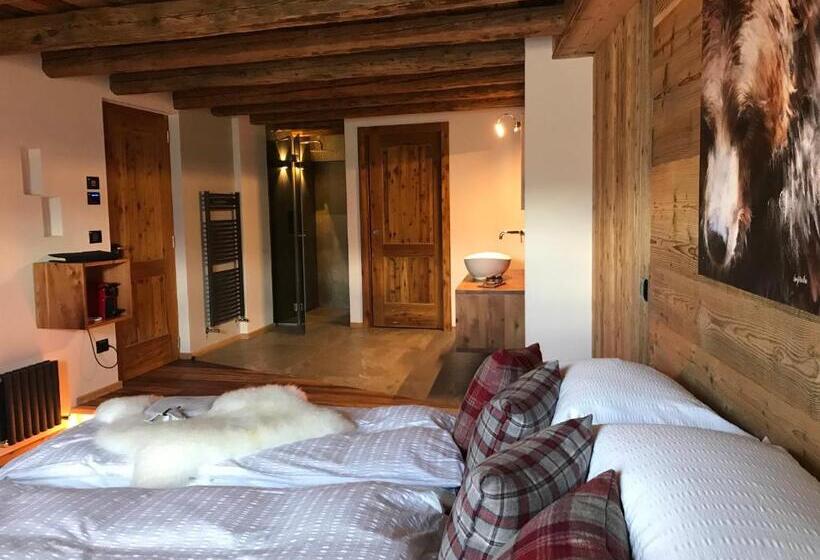 مبيت وإفطار Grizzly Haus & Frosch Restaurant   Teritoria