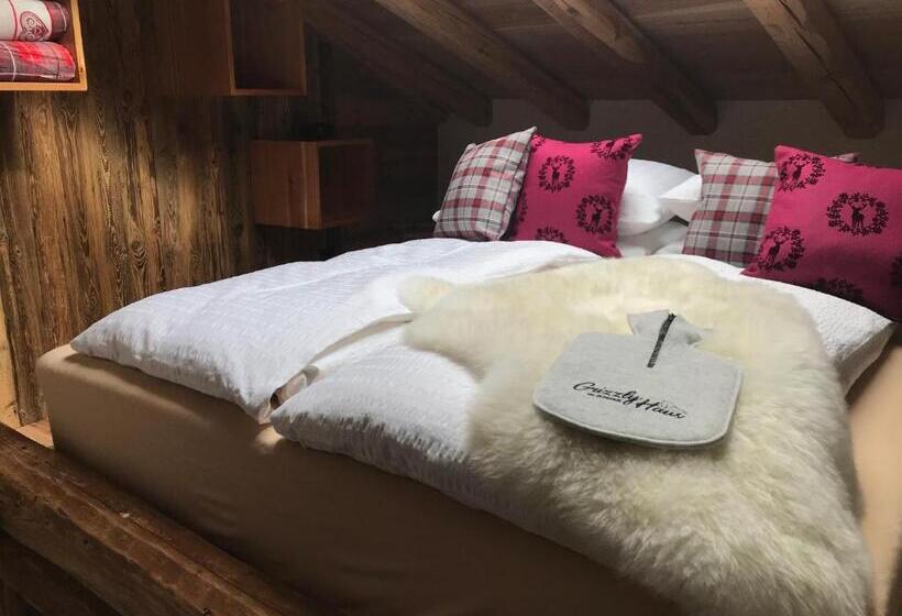 مبيت وإفطار Grizzly Haus & Frosch Restaurant   Teritoria