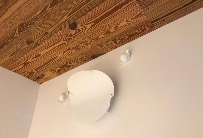 مبيت وإفطار Grizzly Haus & Frosch Restaurant   Teritoria