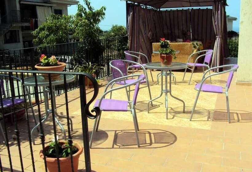 住宿加早餐  La Collina