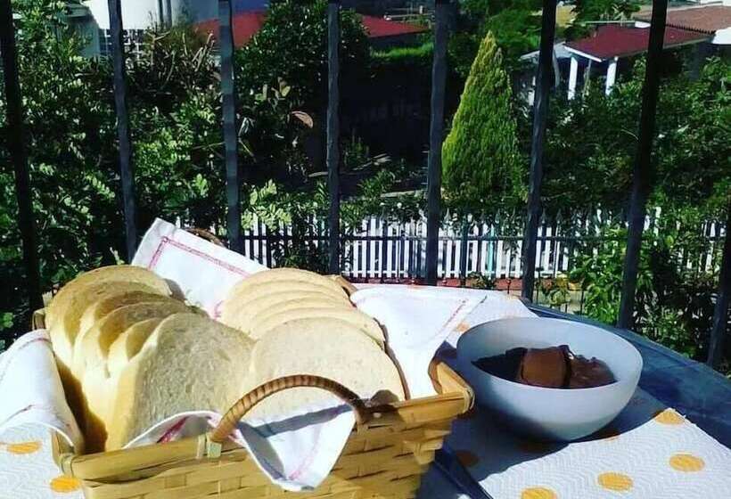 住宿加早餐  La Collina