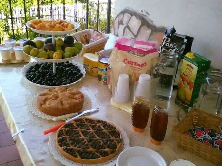 住宿加早餐  La Collina