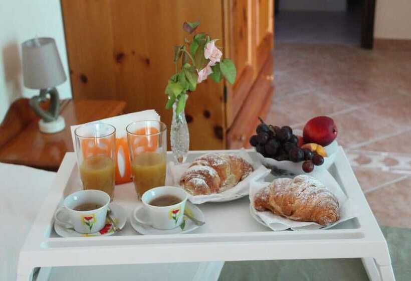 住宿加早餐  La Collina