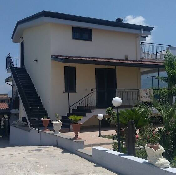 مبيت وإفطار La Maison Di Sara