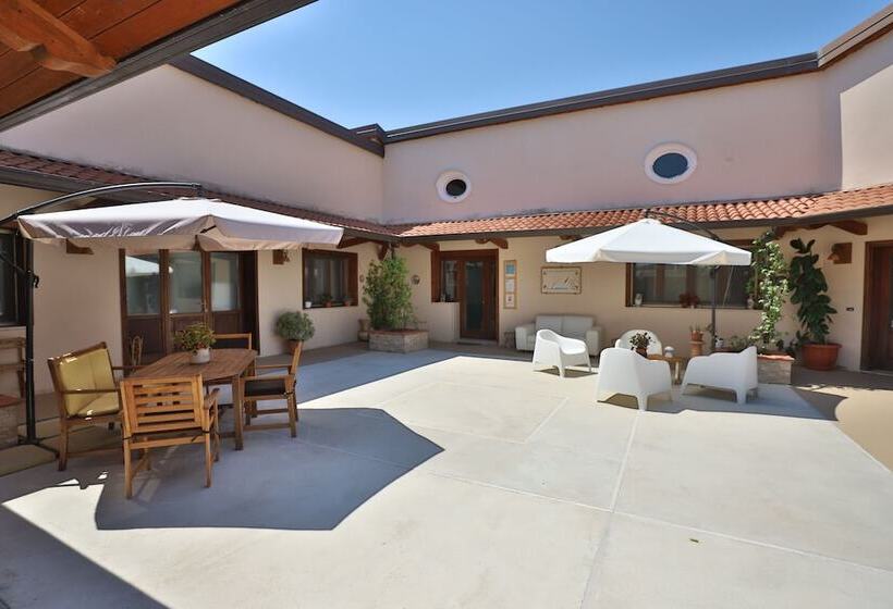 تختخواب و صبحانه Placide Vivere