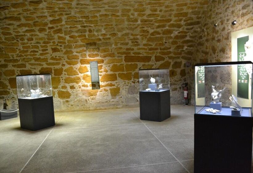 ベッドアンドブレックファースト U Scrusciu Do Mari