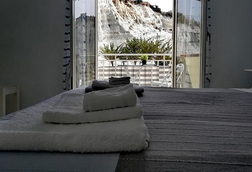 ベッドアンドブレックファースト U Scrusciu Do Mari