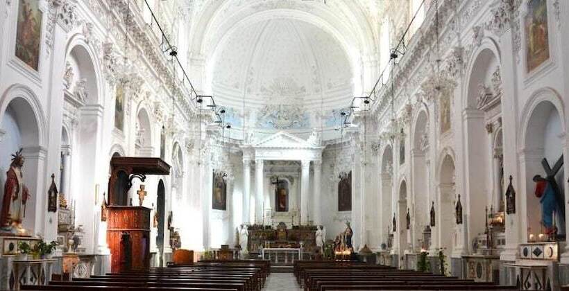 ベッドアンドブレックファースト U Scrusciu Do Mari