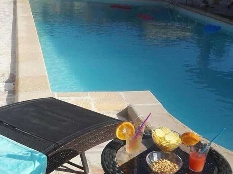 تختخواب و صبحانه Villa Carmen