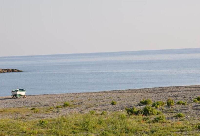 مبيت وإفطار Villa Lidia