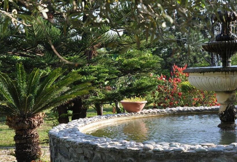 مبيت وإفطار Villa Lidia