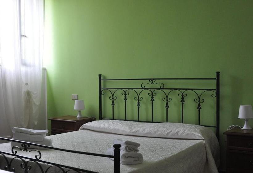 مبيت وإفطار Villa Lidia