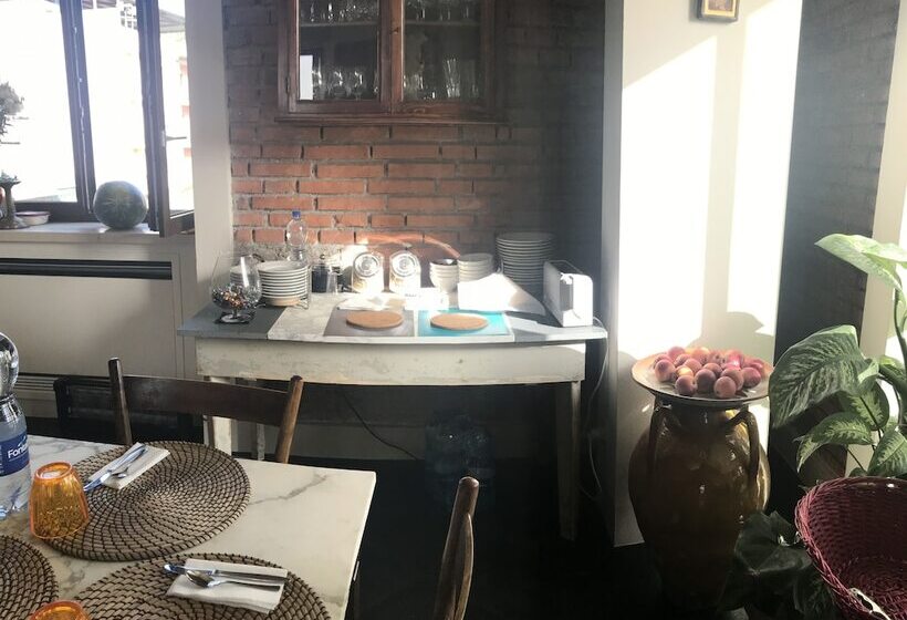 Castello D Alcontres B&b