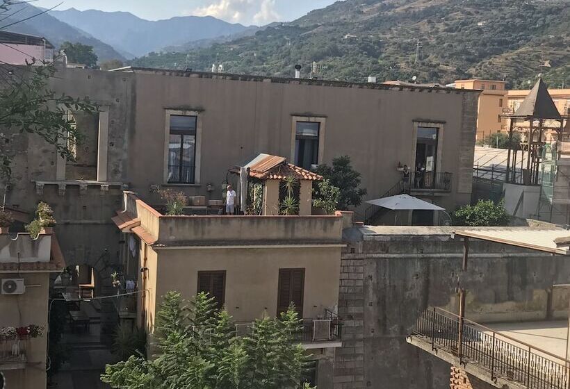 Castello D Alcontres B&b