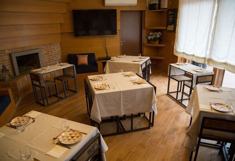 فندق فئة نجمة واحدة Country Hub Milano