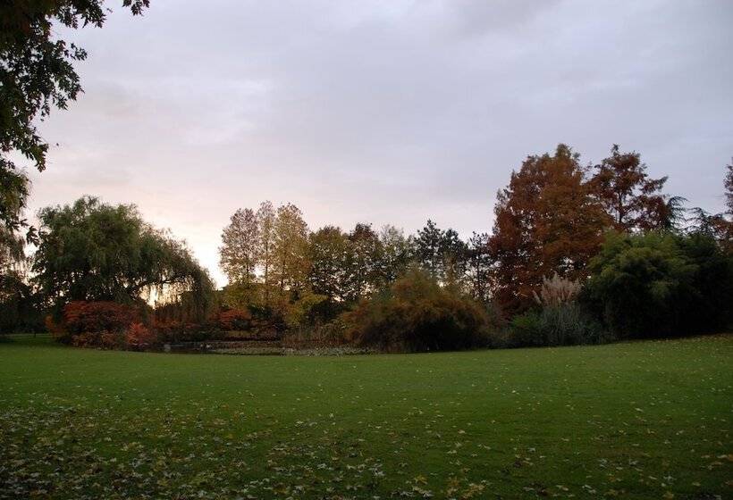 فندق فئة نجمة واحدة Country Hub Milano