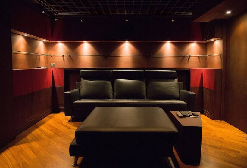 فندق فئة نجمة واحدة Country Hub Milano