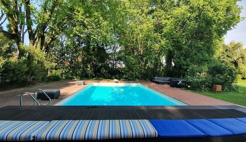 فندق فئة نجمة واحدة Country Hub Milano