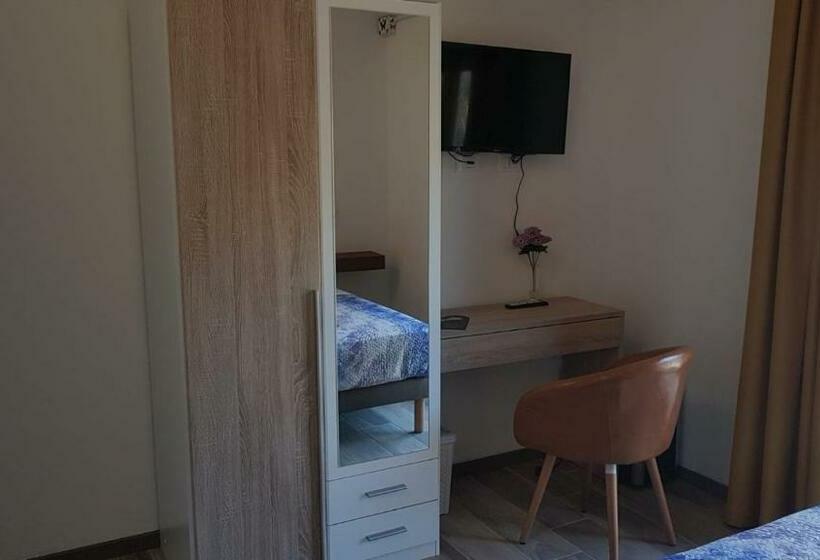 פונדק Villa Mare