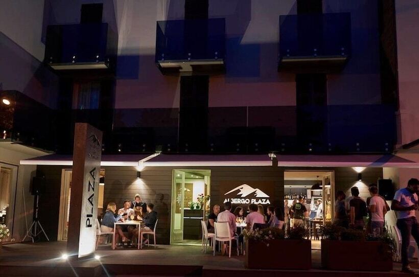 בית מלון כפרי Albergo Ristorante Plaza