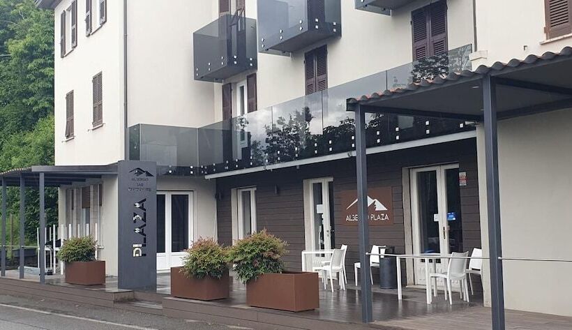 בית מלון כפרי Albergo Ristorante Plaza