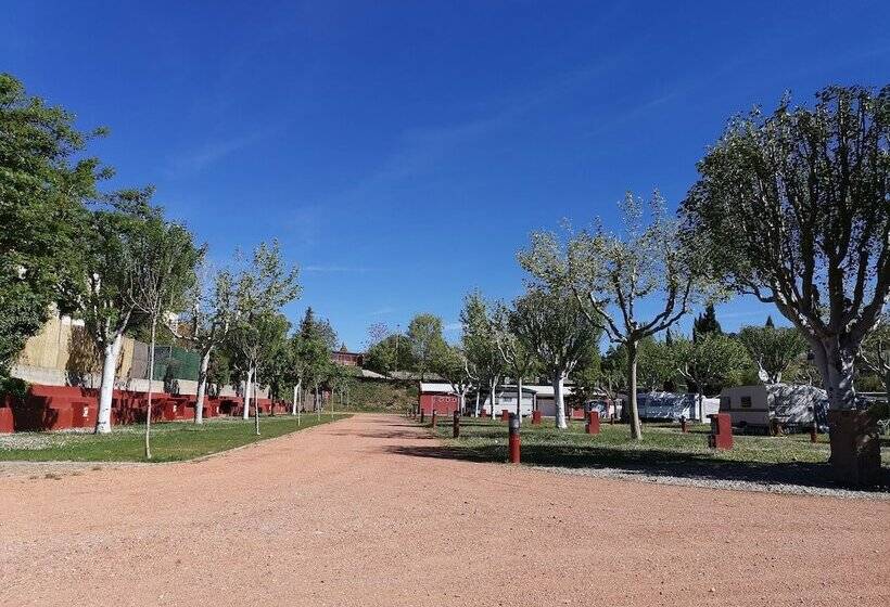 בית מלון כפרי Camping Benabarre