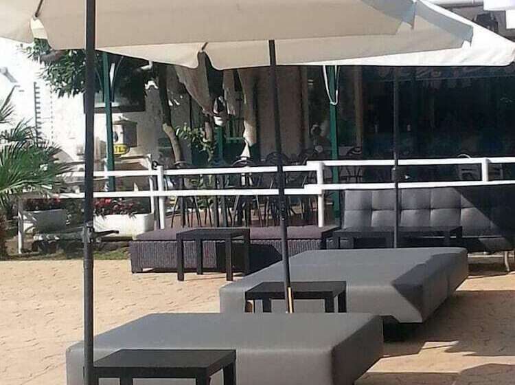 בית מלון כפרי Playa Di Valverde