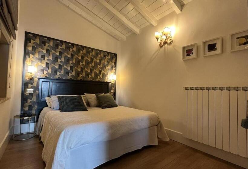 فندق ريفى Agriturismo Castello Santa Margherita