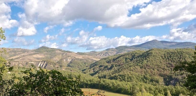 בית מלון כפרי Agriturismo Corvaia