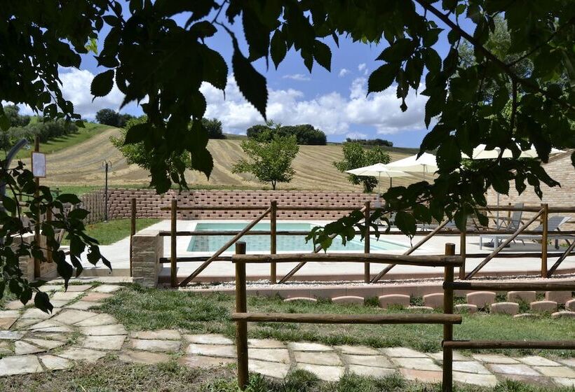 Сельский отель Agriturismo Forestale Luti