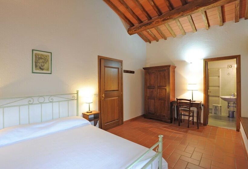 هتل روستایی Borgo Rapale