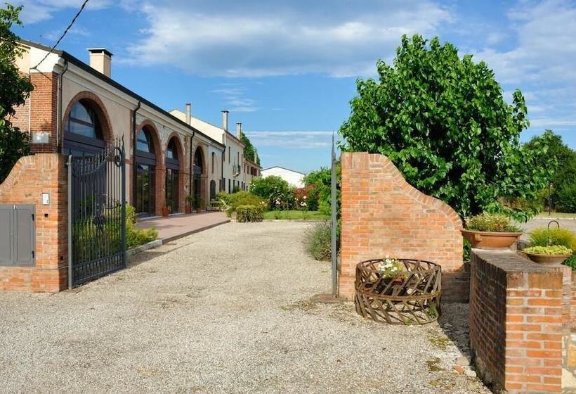 فندق ريفى Corte Delle Giuggiole