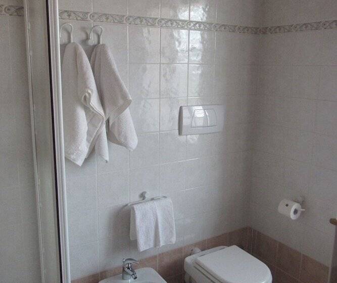 פנסיון Guest House Nonna Tina