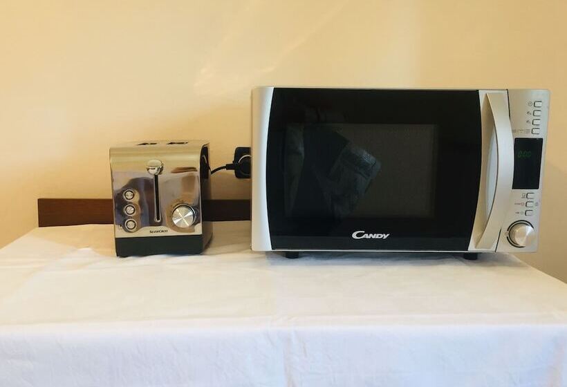 פנסיון Lory S Home