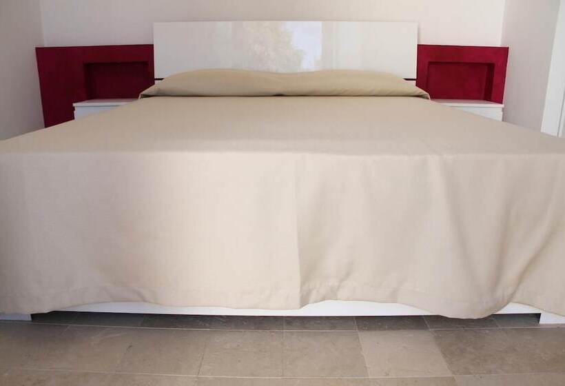 膳宿费 Melus Maris