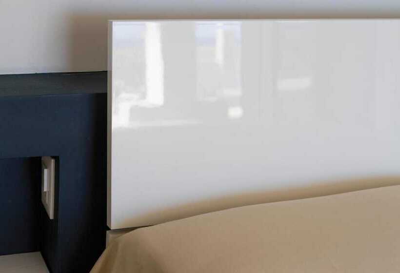 膳宿费 Melus Maris