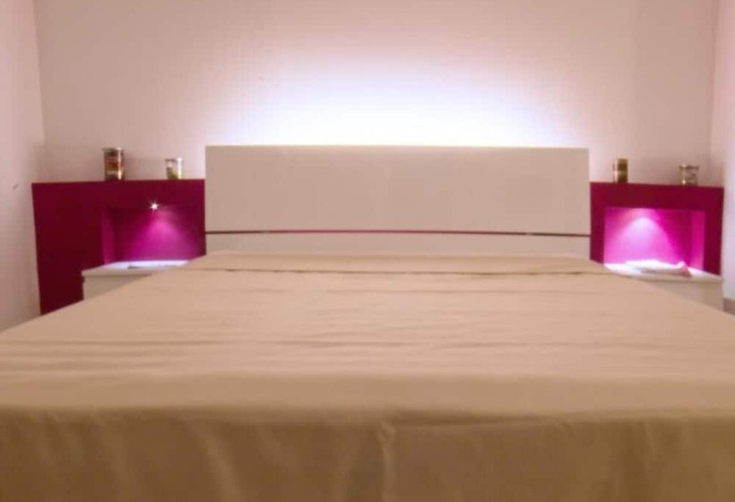 膳宿费 Melus Maris