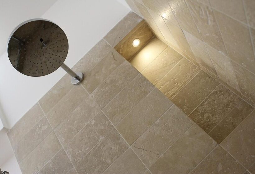 膳宿费 Melus Maris