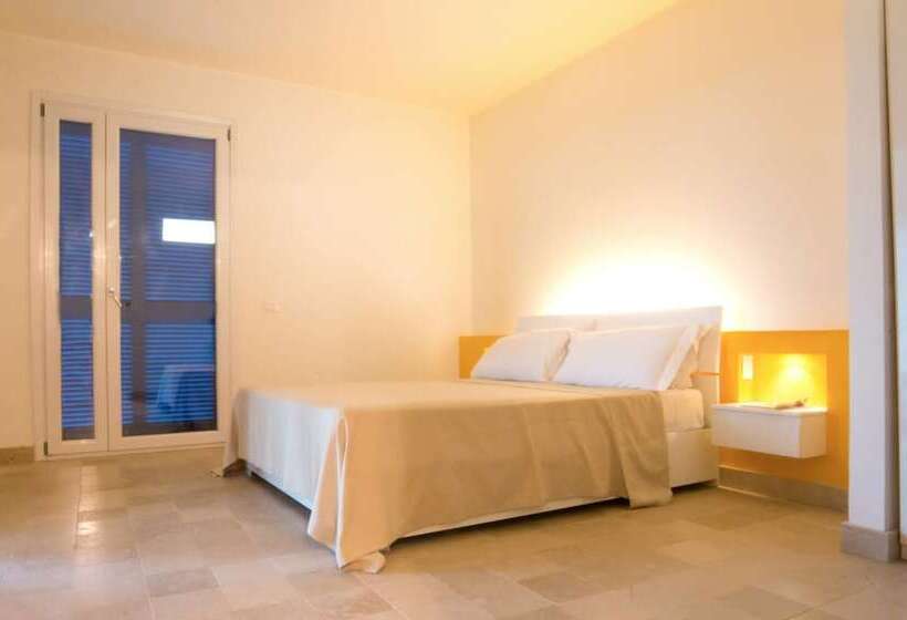 膳宿费 Melus Maris