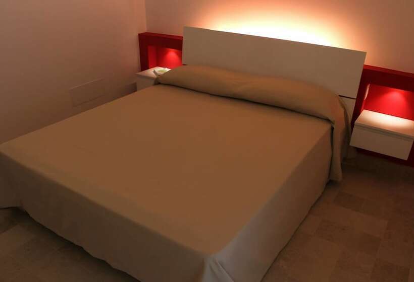 膳宿费 Melus Maris