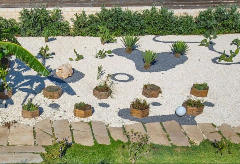 膳宿费 Melus Maris