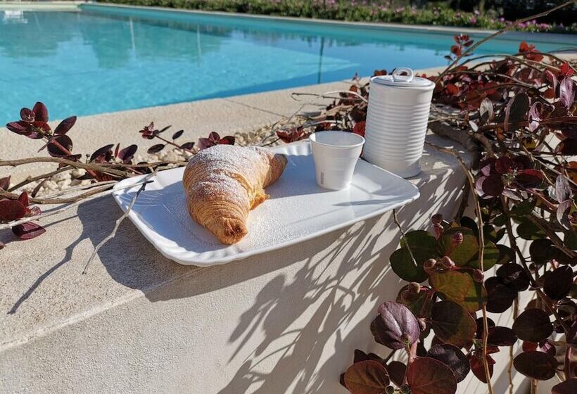 膳宿费 Melus Maris