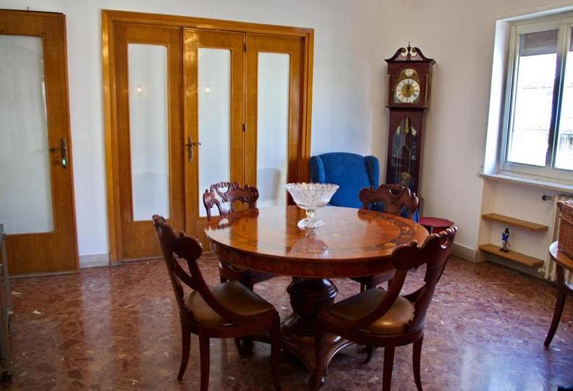 膳宿费 Olivarooms