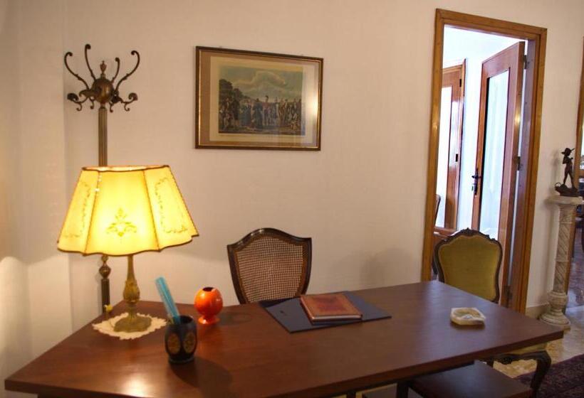 膳宿费 Olivarooms