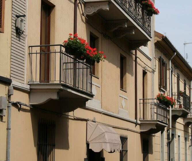 ペンション Torino Guest House