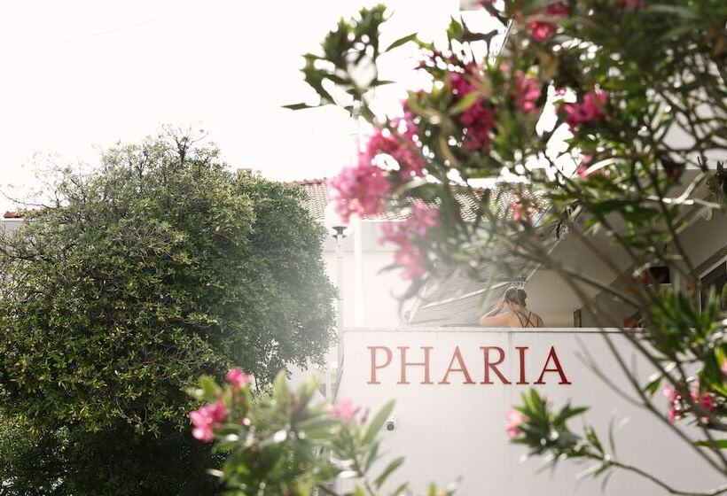 Aparthotel Pharia