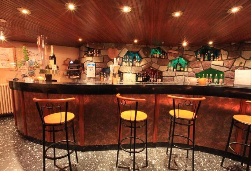 Grand Hotel De Valloire Et Du Galibier