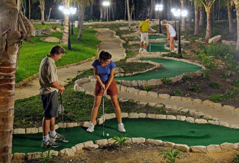 Grand Palladium Colonial Resort & Spa - All Inclusive